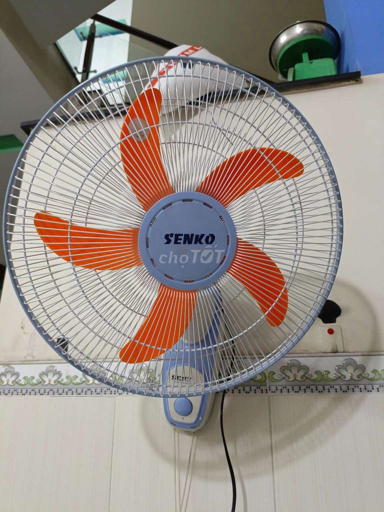 Quạt treo tường Senko Trắng. Mua bán Quạt tại Quận 12 Tp Hồ Chí Minh được đăng bởi Phạm Văn Luyện hình 1