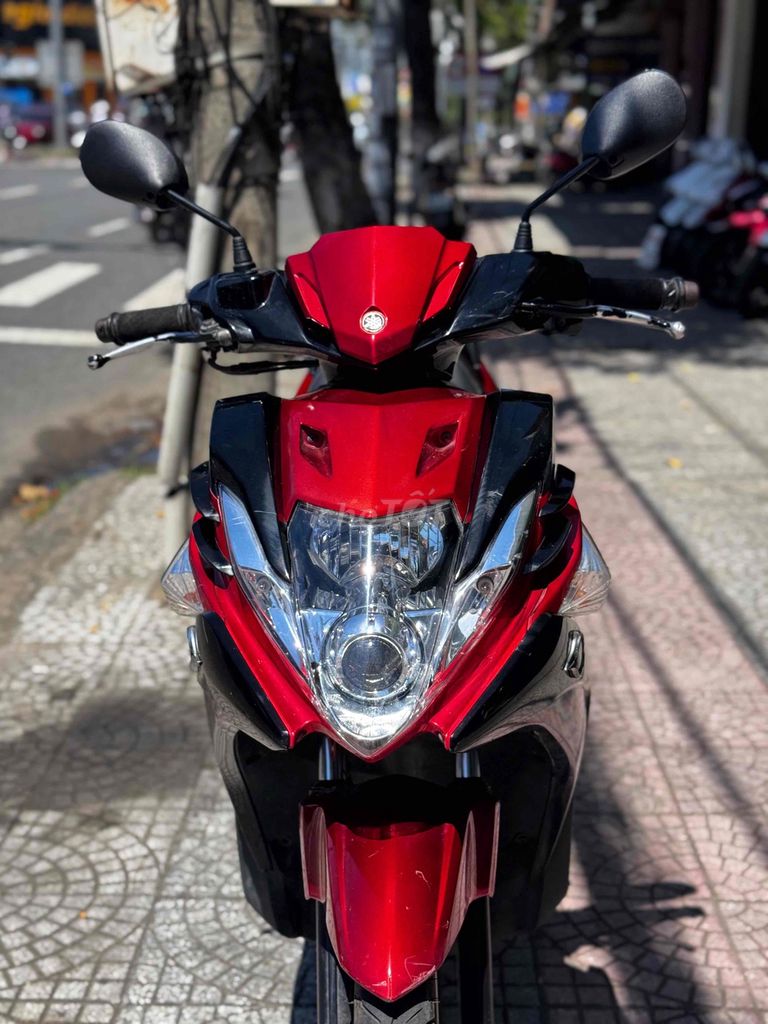 Yamaha Nouvo 5 Fi красный черный