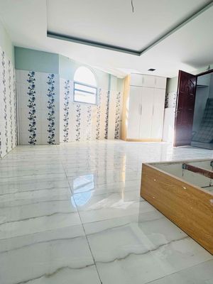 PHÒNG SIÊU RỘNG - SẴN MÁY LẠNH - THANG MÁY