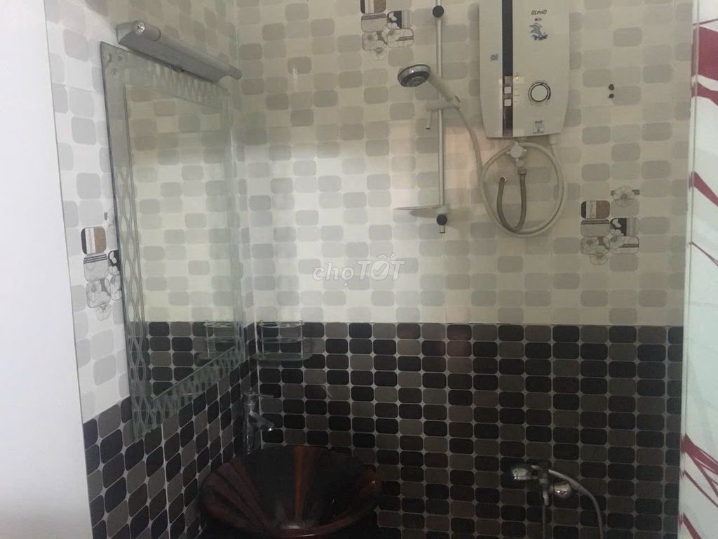 Ký túc xá Quận 8 chỉ 1tr1 – Bao điện nước, để xe – Hẻm C4 Phạm Hùng