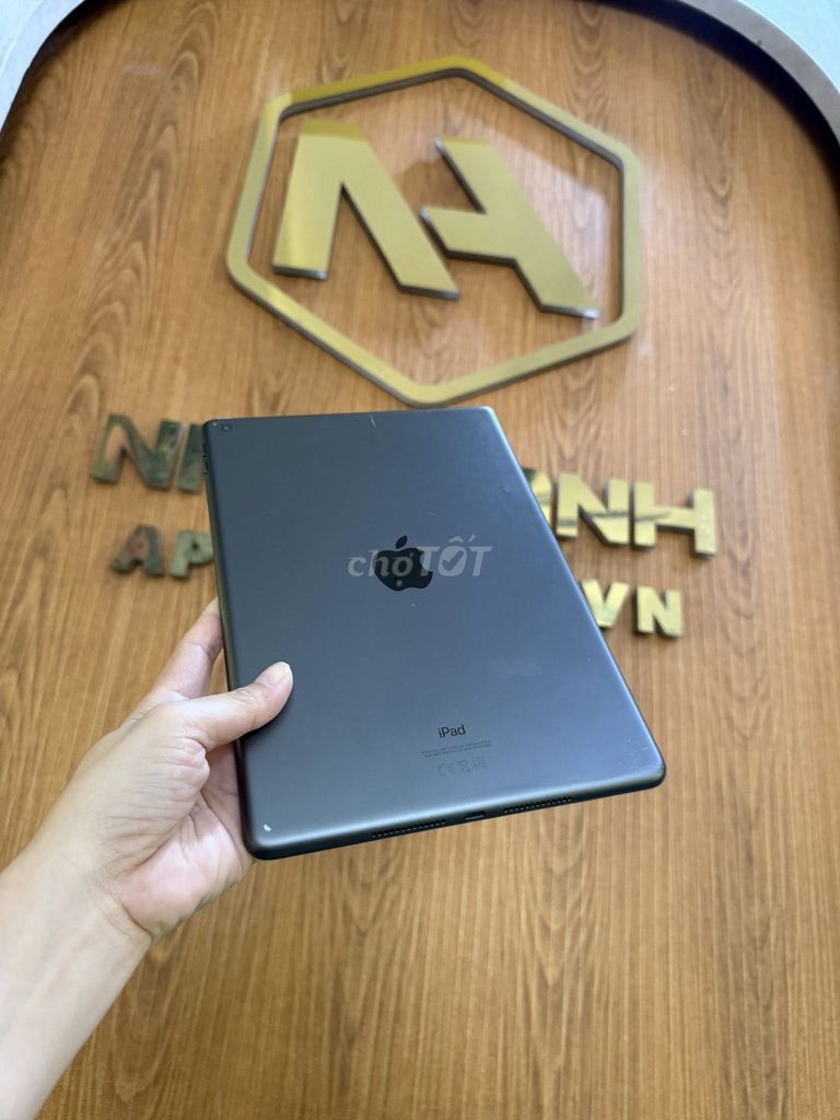 Apple iPad Gen 8 32GB Xám Mỹ. Mua bán Máy tính bảng tại Quận Gò Vấp Tp Hồ Chí Minh được đăng bởi Nguyễn Thị Thu Hiền hình 1