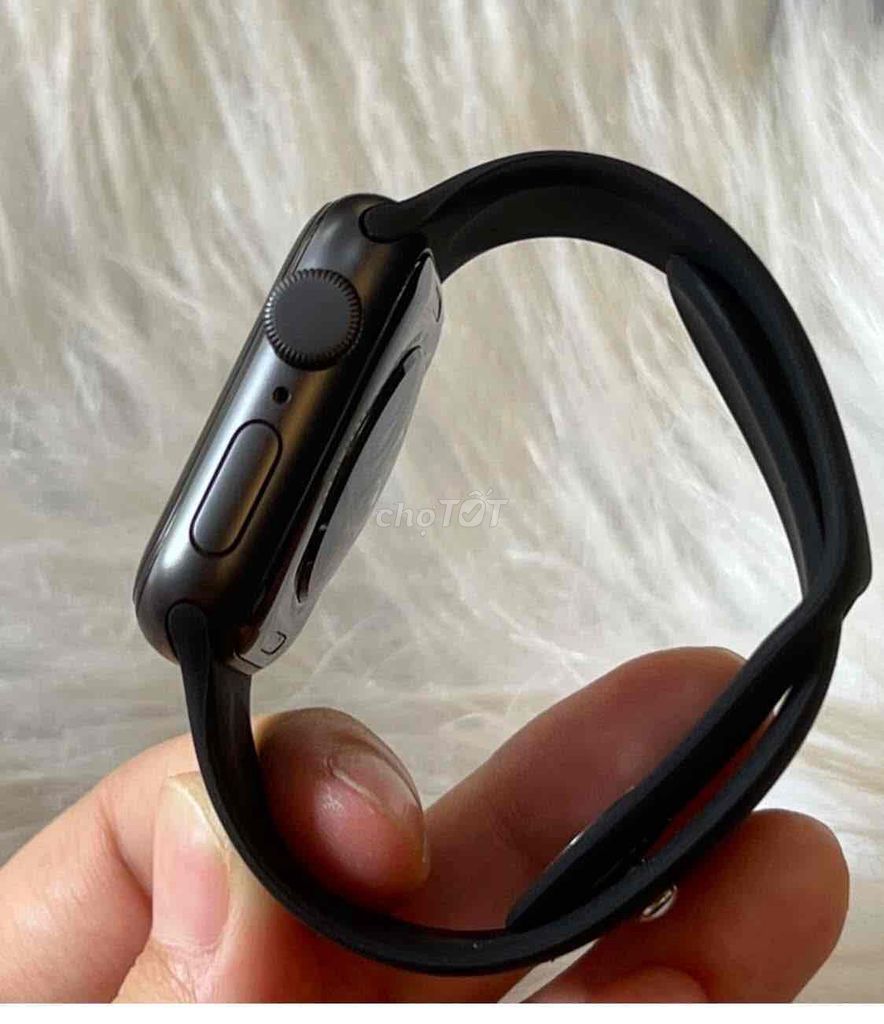 Bán apple watch se 40 Đen likenew pin 100%