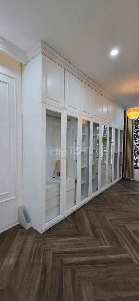 Furnished 3-storey house with car yard off Nguyễn Văn Thoại — photo 7