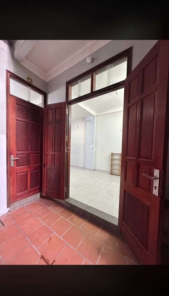 cho thuê nhà nguyên căn, 30m2x3 tầng, gần trường học, ngõ rộng