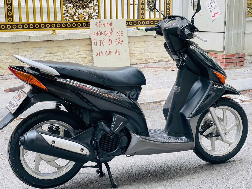 HONDA CLICK 110 ĐEN VÀNH 6 NAN ĐỜI CAO. Mua bán Xe máy tại Quận Nam Từ Liêm Hà Nội được đăng bởi MAI HÒA hình 3