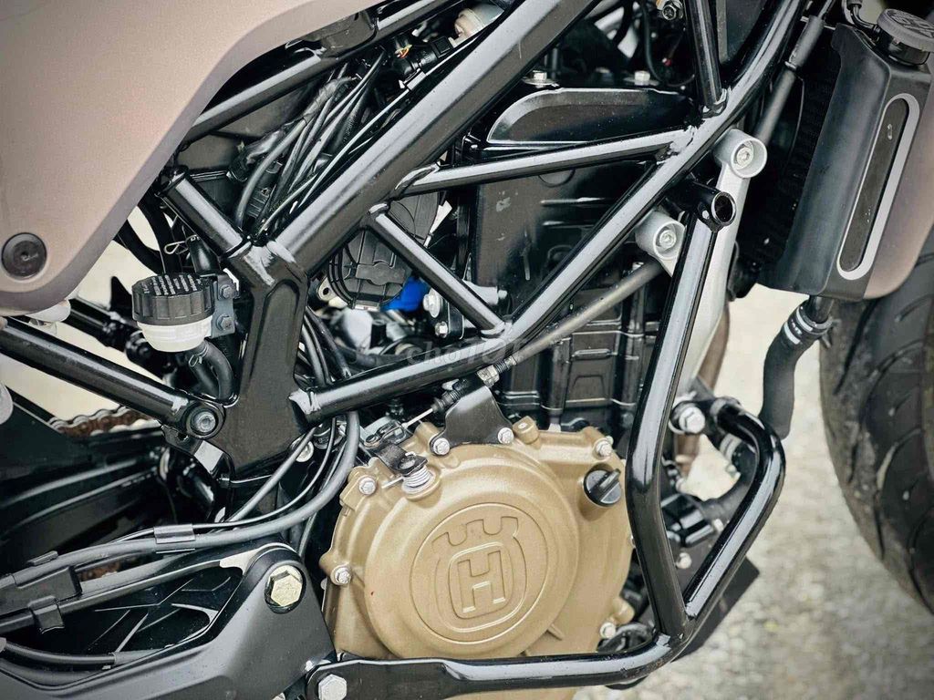 HUSQVARNA-VITPILEN 401 -Hỗ TRỢ TRẢ GÓP. Mua bán Xe máy tại Thành phố Huế Thừa Thiên Huế được đăng bởi DVCĐ Toàn Thắng hình 2