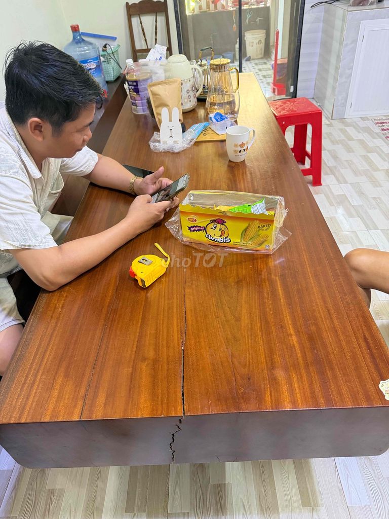 Bàn ghế gỗ sao Nâu 2m17x75cm. Mua bán Bàn ghế tại Thành phố Buôn Ma Thuột Đắk Lắk được đăng bởi Truong1985 hình 1
