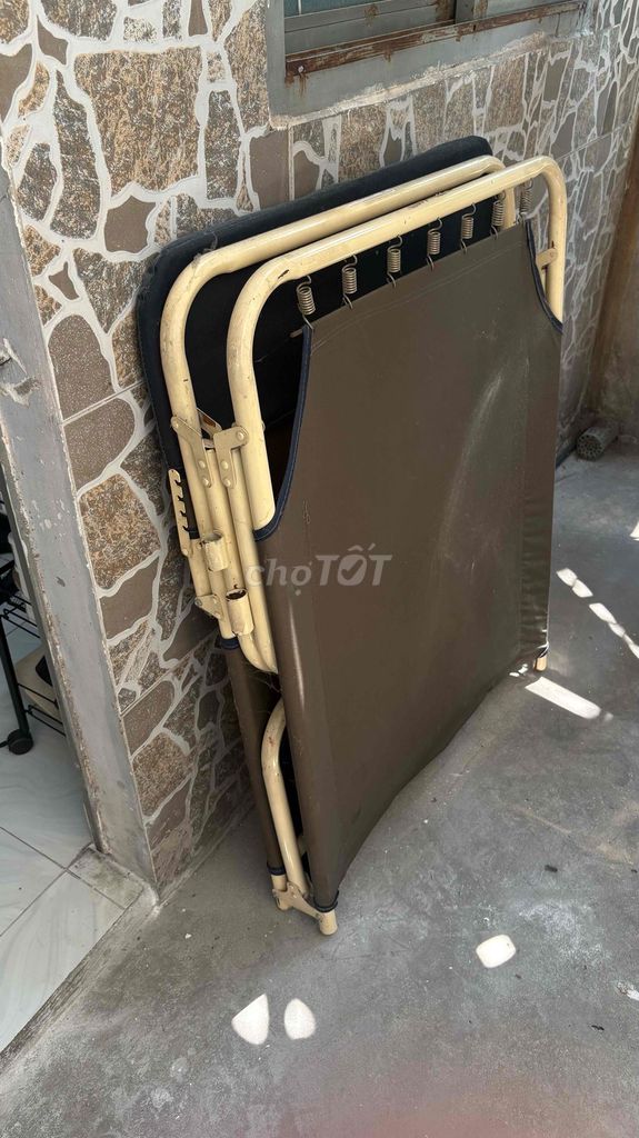 Giường xếp Nâu Kim loại Vải. Mua bán Giường, chăn ga gối nệm tại Thành phố Thủ Đức Tp Hồ Chí Minh được đăng bởi Khôi Nguyễn Đình hình 1