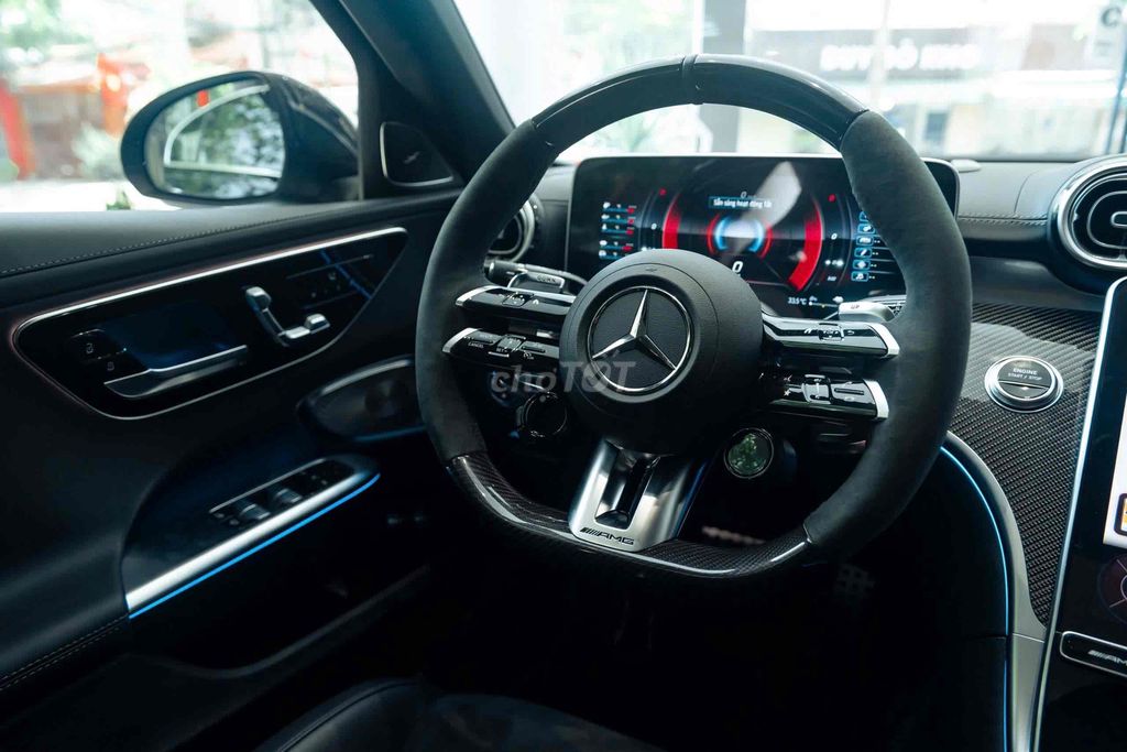 LONG ANH AUTO về MERCEDES C63SE Performance 2024. Mua bán Ô tô tại Quận 7 Tp Hồ Chí Minh được đăng bởi LongAnh AuTo  hình 12