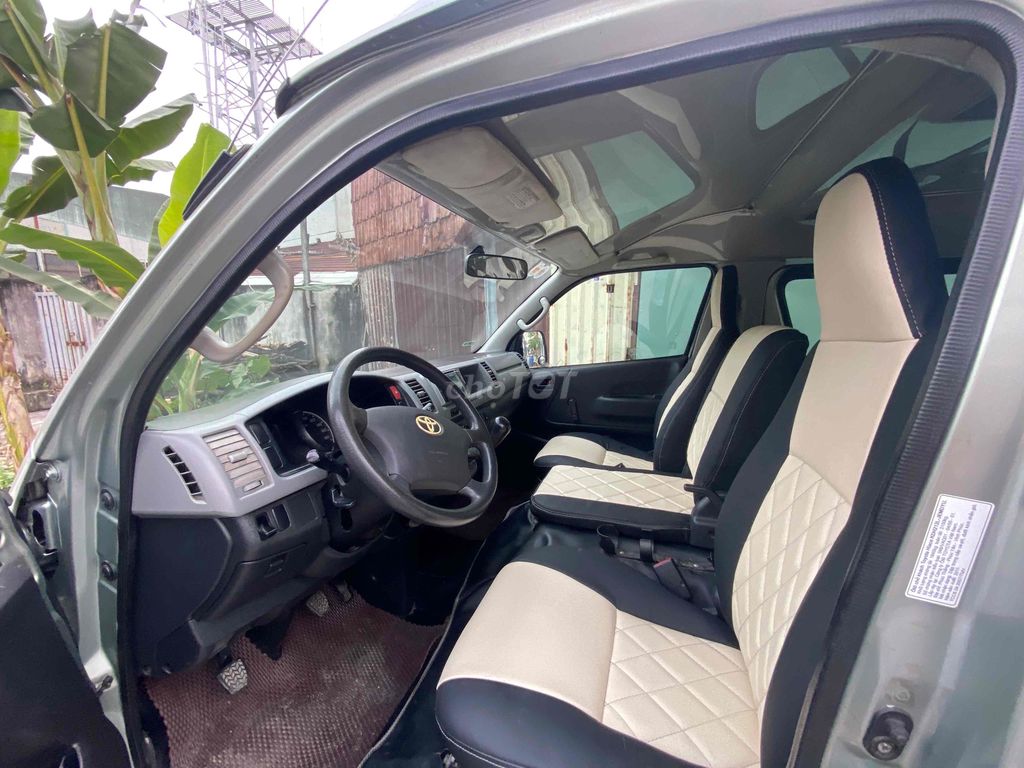 Toyota Hiace 2011 16 chỗ Xám bạc may dầu. Mua bán Ô tô tại Thành phố Thủ Đức Tp Hồ Chí Minh được đăng bởi dvvt kỳ phương  hình 4