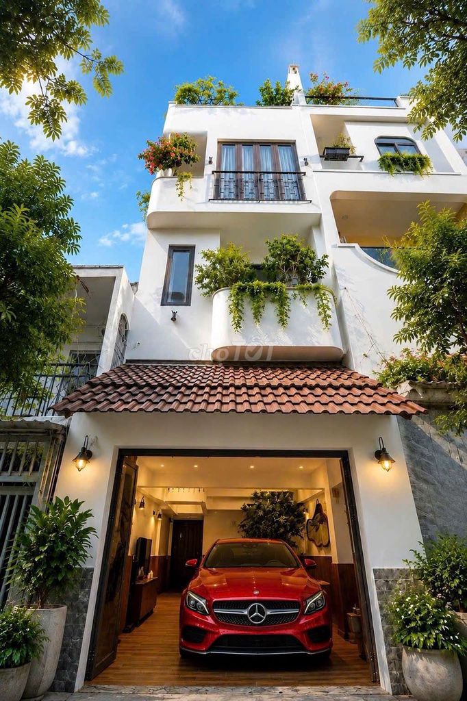 Thoại Ngọc Hầu. Tân Phú. 1 căn Resort phố. 4 Tầng. ô tô ngủ ngon. 8T