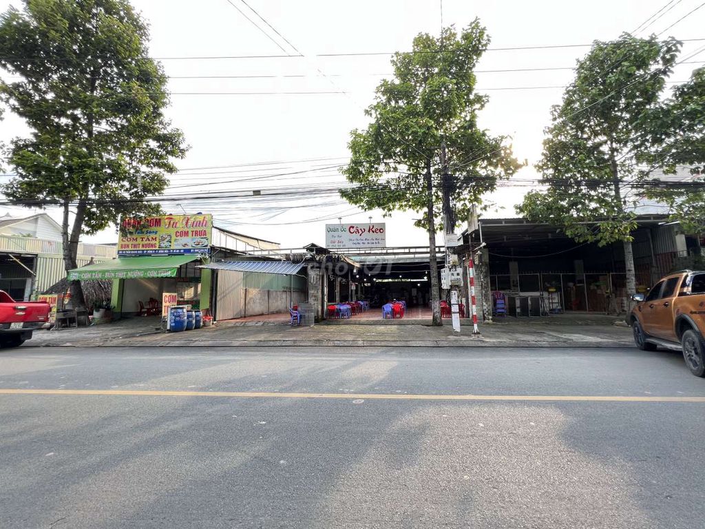 Mặt bằng kinh doanh đường Trần Quang Khải, gần chợ Dĩ An 1, Đông Hoà
