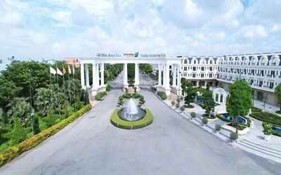 NHÀ NGỘP KHU ĐÔ THỊ 5 SAO GẦN CHỢ BÌNH CHÁNH 