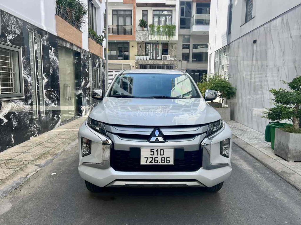 MITSUBISHI TRITON 4x2 AT GLX NK THÁI 2022 XE GĐINH