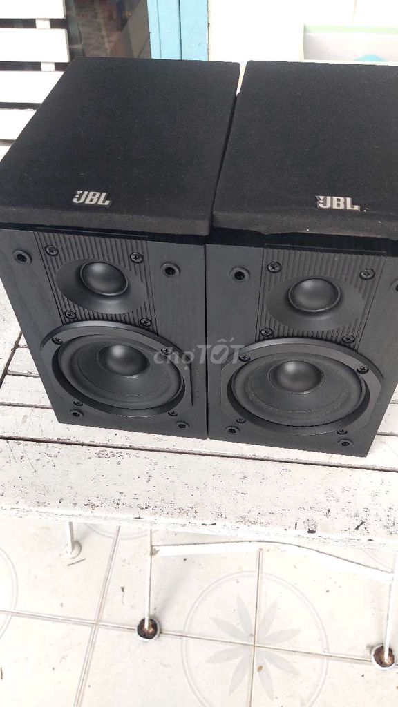 Loa jbl loft 30