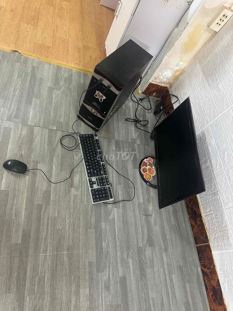 Máy tính để bàn Đen Đã sử dụng. Mua bán Máy tính để bàn tại Thành phố Vũng Tàu Bà Rịa - Vũng Tàu được đăng bởi Nguyễn Thành Phúc hình 1