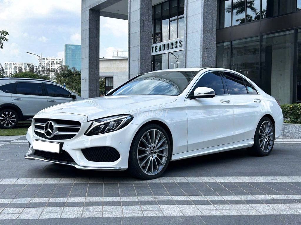 Mercedes Benz 2017 C300 AMG Xe Đẹp như mới