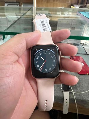Apple Watch Series 5 44mm Hồng Bản Mỹ. Mua bán Thiết bị đeo thông minh tại Quận Đống Đa Hà Nội được đăng bởi Lê Khuyến