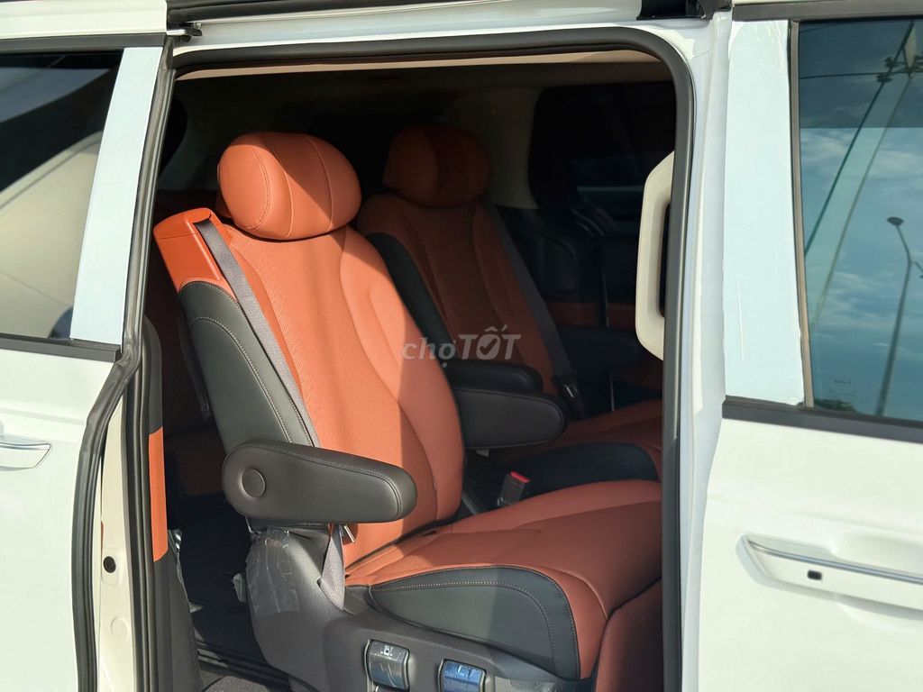 Kia Carnival 2025 Signature 1.6 Turbo HEV 7S. Mua bán Ô tô tại Quận Bình Tân Tp Hồ Chí Minh được đăng bởi Khanh Lý hình 6