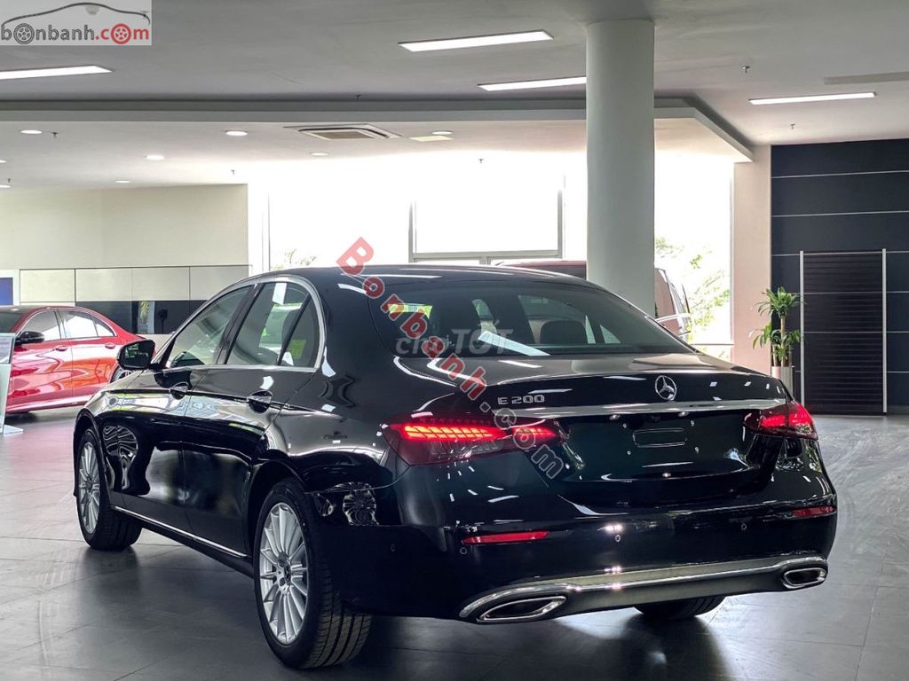 Mercedes Benz E200 Exclusive 2025 - 2 Tỷ 099 Triệu. Mua bán Ô tô tại Quận Ba Đình Hà Nội được đăng bởi Nguyễn Văn Chung hình 7