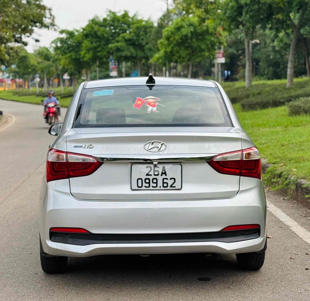 Hyundai Grand i10 2020 Grand 1.2 MT Base - 130000. Mua bán Ô tô tại Huyện Sóc Sơn Hà Nội được đăng bởi Anh Chiến hình 9