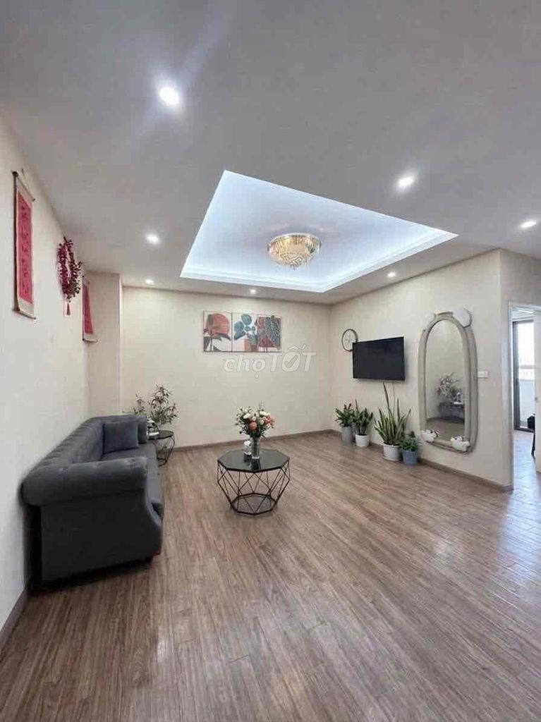 Собственник сдает угловую квартиру 3 спальни, 2 санузла, 115 кв.м в Ct4 The Pride