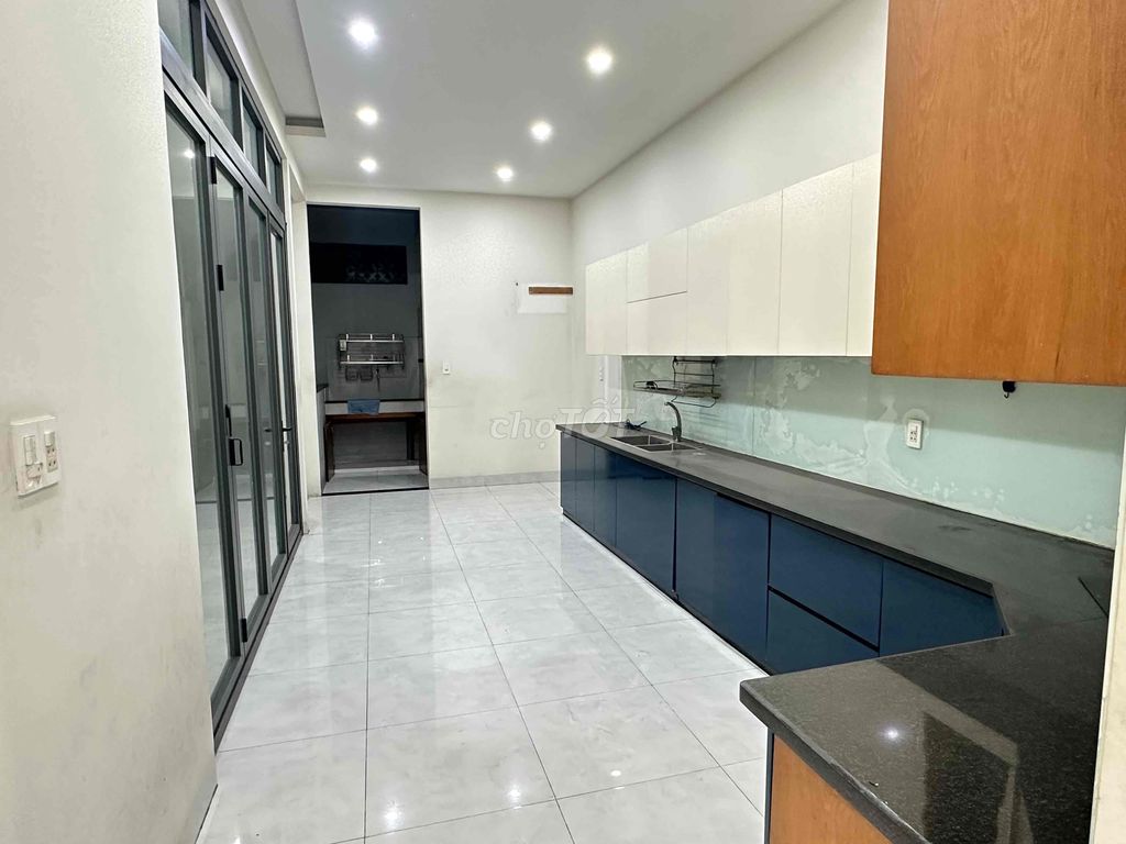 Cho thuê Mặt Bằng 1 hầm 2 lầu Mặt tiền đường Phạm Ngọc Thạch 20 triệu. Cho thuê văn phòng, mặt bằng kinh doanh tại Thành phố Thủ Dầu Một Bình Dương được đăng bởi Vũ Mão hình 4