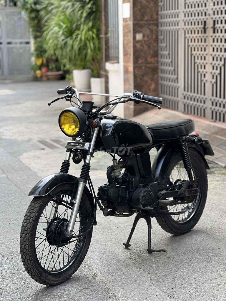 Honda 67 Cafe racer tay côn classic. 110CC. Mua bán Xe máy tại Quận Tây Hồ Hà Nội được đăng bởi Đỗ Thị Thanh Bình hình 1