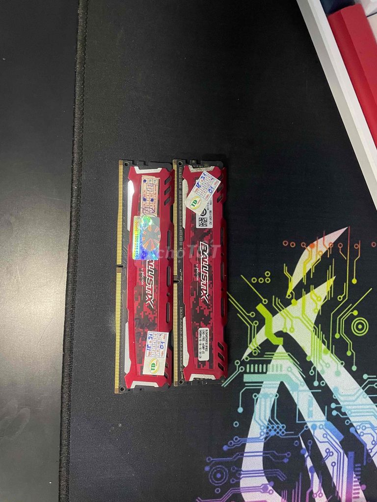 2 cây ram 4g ddr4 buss 2400