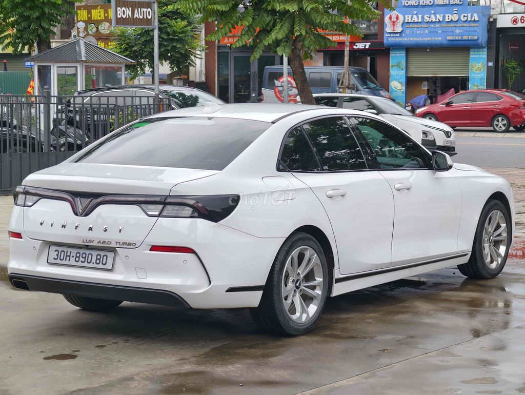 VinFast Lux A2.0 2019 2.0 AT - km màu trắng. Mua bán Ô tô tại Quận Long Biên Hà Nội được đăng bởi BON AUTO hình 5