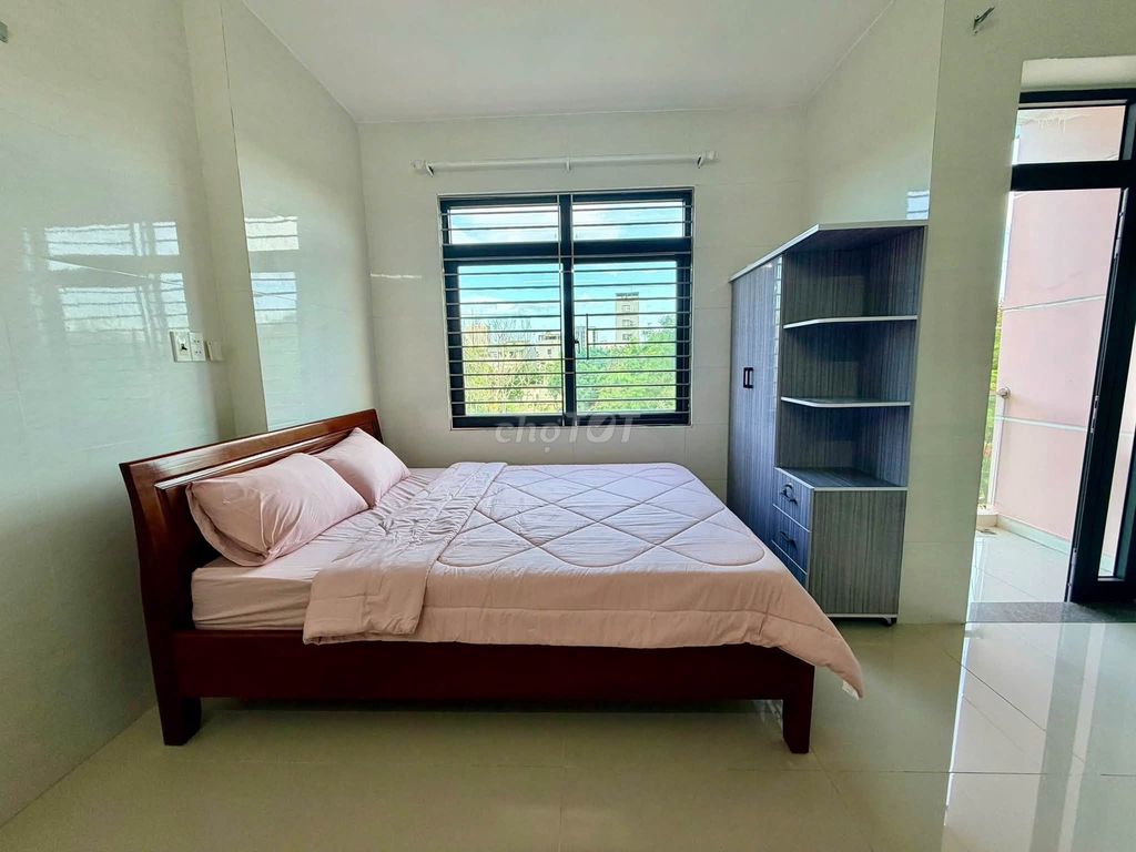 Furnished 2-bedroom apartment on Nguyễn Tư Giản — photo 2
