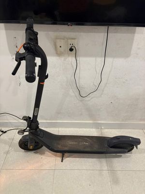Scooter điện Segway Ninebot E2 Pro. Mua bán Xe điện tại Quận Thanh Xuân Hà Nội được đăng bởi Tuấn