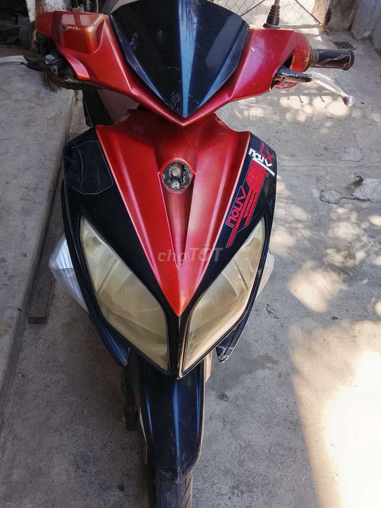 Yamaha Nouvo 4, красно-чёрный