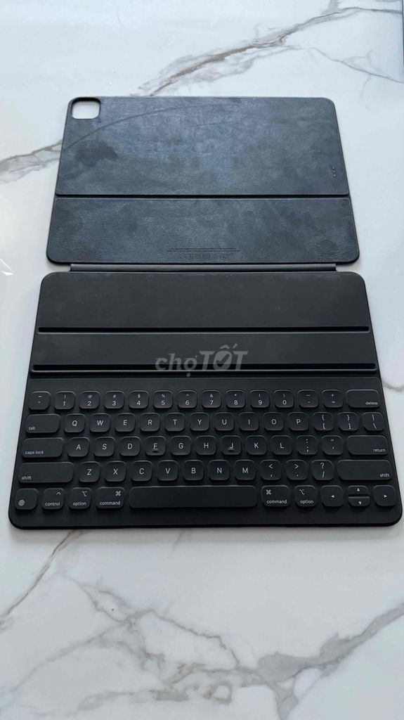Apple MXNL2 Smart Keybord Folio