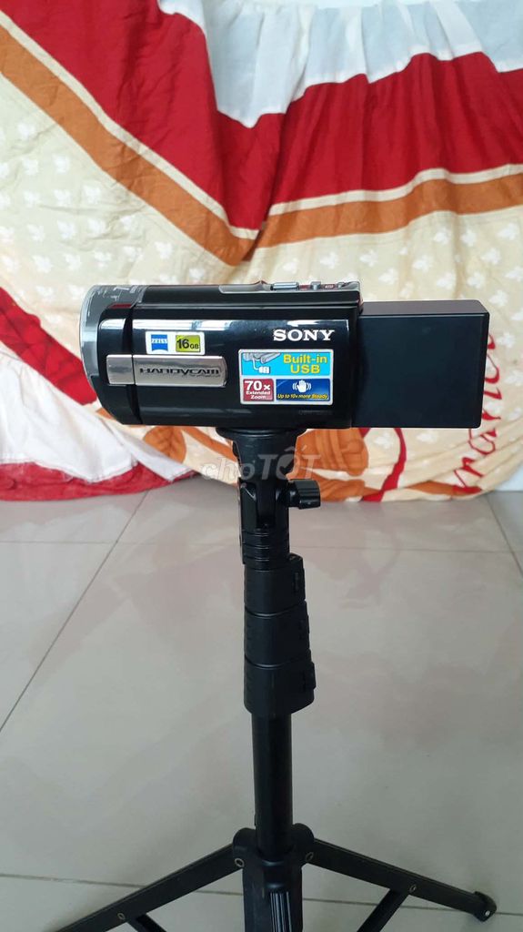 Máy quay phim Sony DCR SX85 Đen. Mua bán Máy ảnh, Máy quay tại Quận Sơn Trà Đà Nẵng được đăng bởi thanh ngovan hình 1