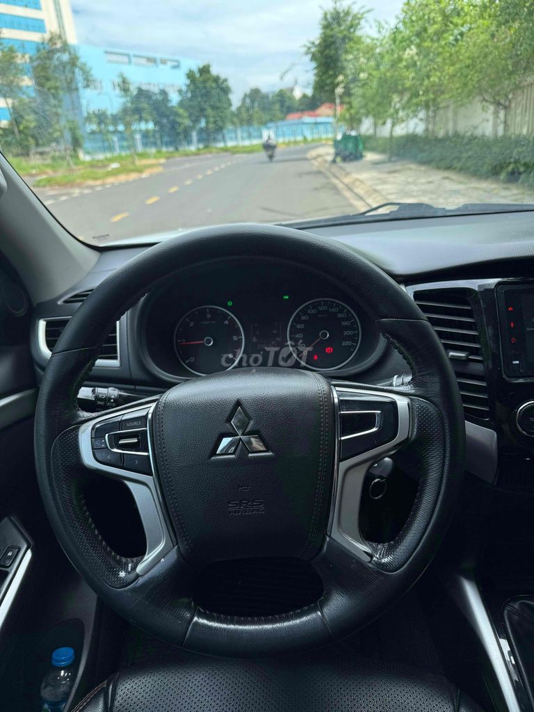 Mitsubishi Pajero Sport 2019 số sàn máy dầu 1 chủ. Mua bán Ô tô tại Thành phố Buôn Ma Thuột Đắk Lắk được đăng bởi Nguyễn duy dương hình 17