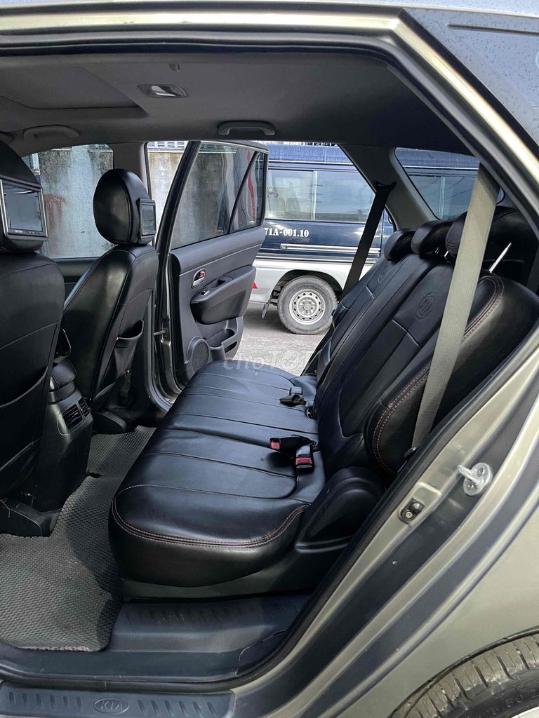 Kia Carens 2009 SX 2.0 AT - 120000 km. Mua bán Ô tô tại Thành phố Thuận An Bình Dương được đăng bởi Trung Sơn hình 6