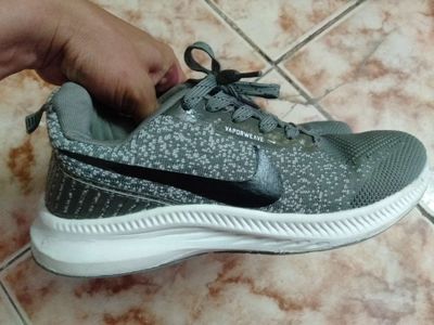 Giày thể thao size 40