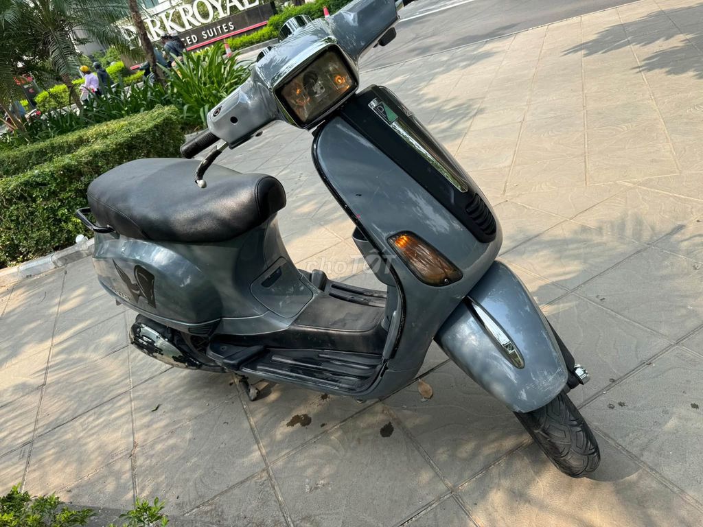 Vespa LX 3V i.e.
