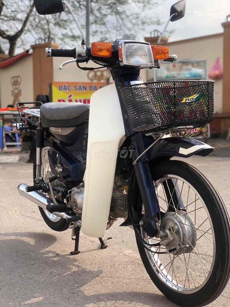 Bán 82/95 xe chạy hơn vạn hàng siêu tầm zin từ a-z. Mua bán Xe máy tại Huyện Thanh Trì Hà Nội được đăng bởi xe máy chính hãng hình 1