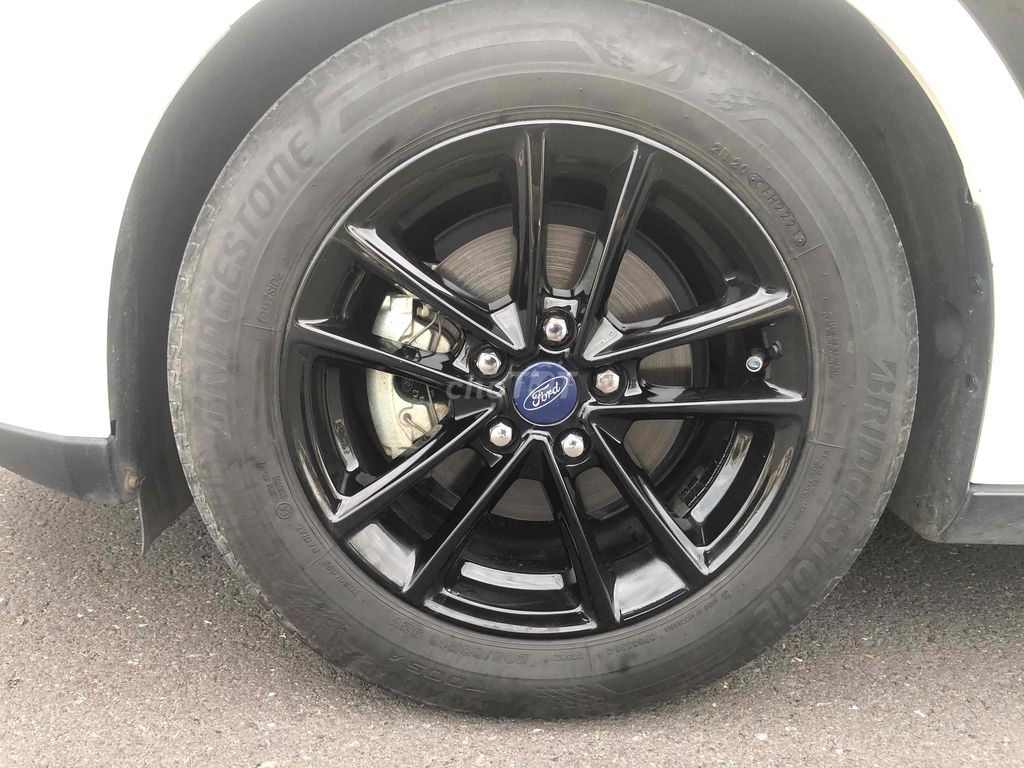 Ford Focus 2018 1.5L Ecoboost Trend Hatchback - 85. Mua bán Ô tô tại Thành phố Nha Trang Khánh Hòa được đăng bởi Ô TÔ KHÁNH HOÀ hình 15
