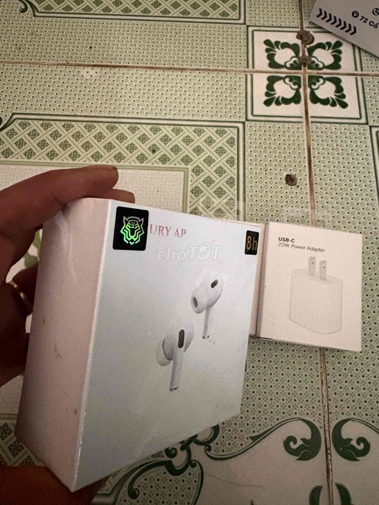 Tai nghe và cáp cóc sạc c to c. Mua bán Tivi, Âm thanh tại Huyện Tiểu Cần Trà Vinh được đăng bởi tanle hình 1