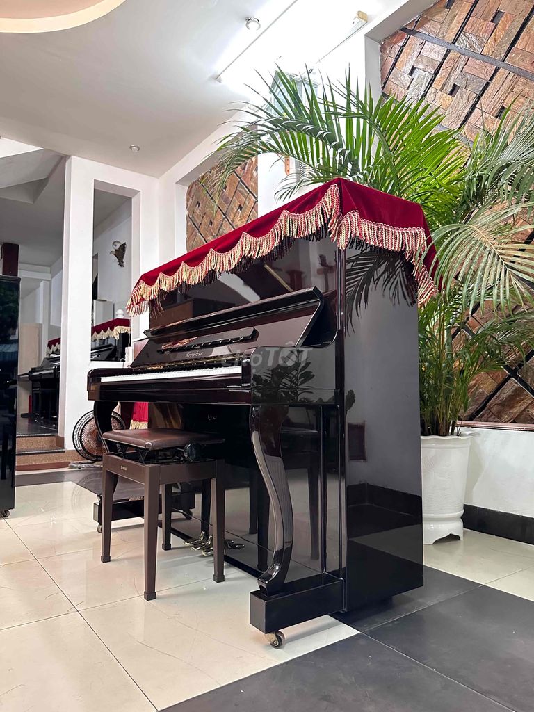 Khuyến mãi hôm nay piano cơ giá tại kho