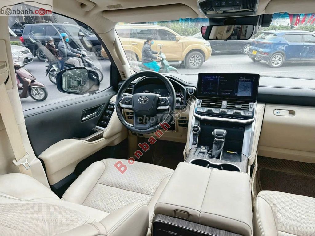 LAND CRUISER LC300. Mua bán Ô tô tại Quận Long Biên Hà Nội được đăng bởi Phạm Văn Vương hình 1