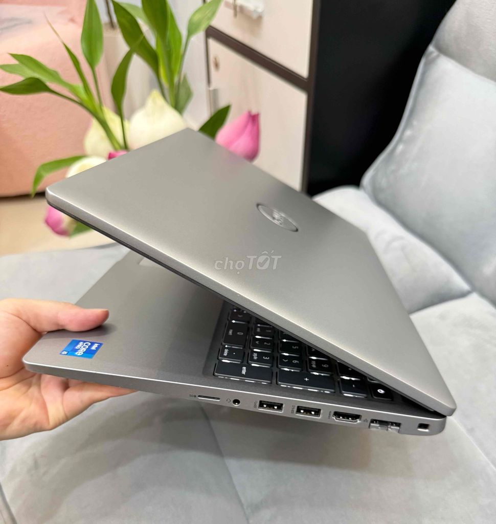 Dell Latitude 5520 i5-11th ram16gb man rộng 15.6in. Mua bán Laptop tại Quận Tân Bình Tp Hồ Chí Minh được đăng bởi vy hình 1