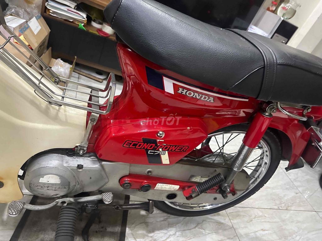 Honda C70 Đỏ trắng Đã sử dụng. Mua bán Xe máy tại Quận Phú Nhuận Tp Hồ Chí Minh được đăng bởi pham van vu hình 5