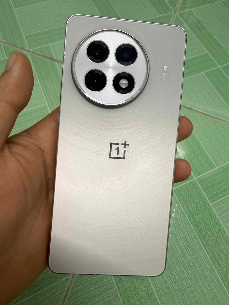 OnePlus Ace 5 256GB Bạc. Mua bán Điện thoại tại Thành phố Bến Tre Bến Tre được đăng bởi Lê Trường hình 1