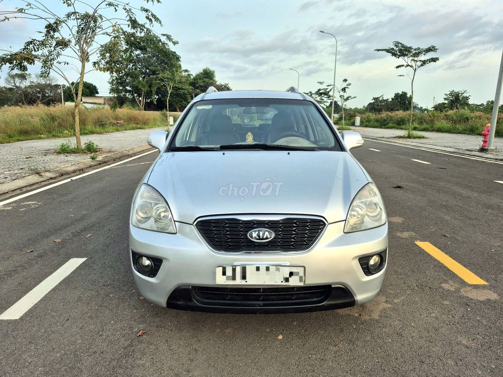 Kia Carens 2011 photo 2