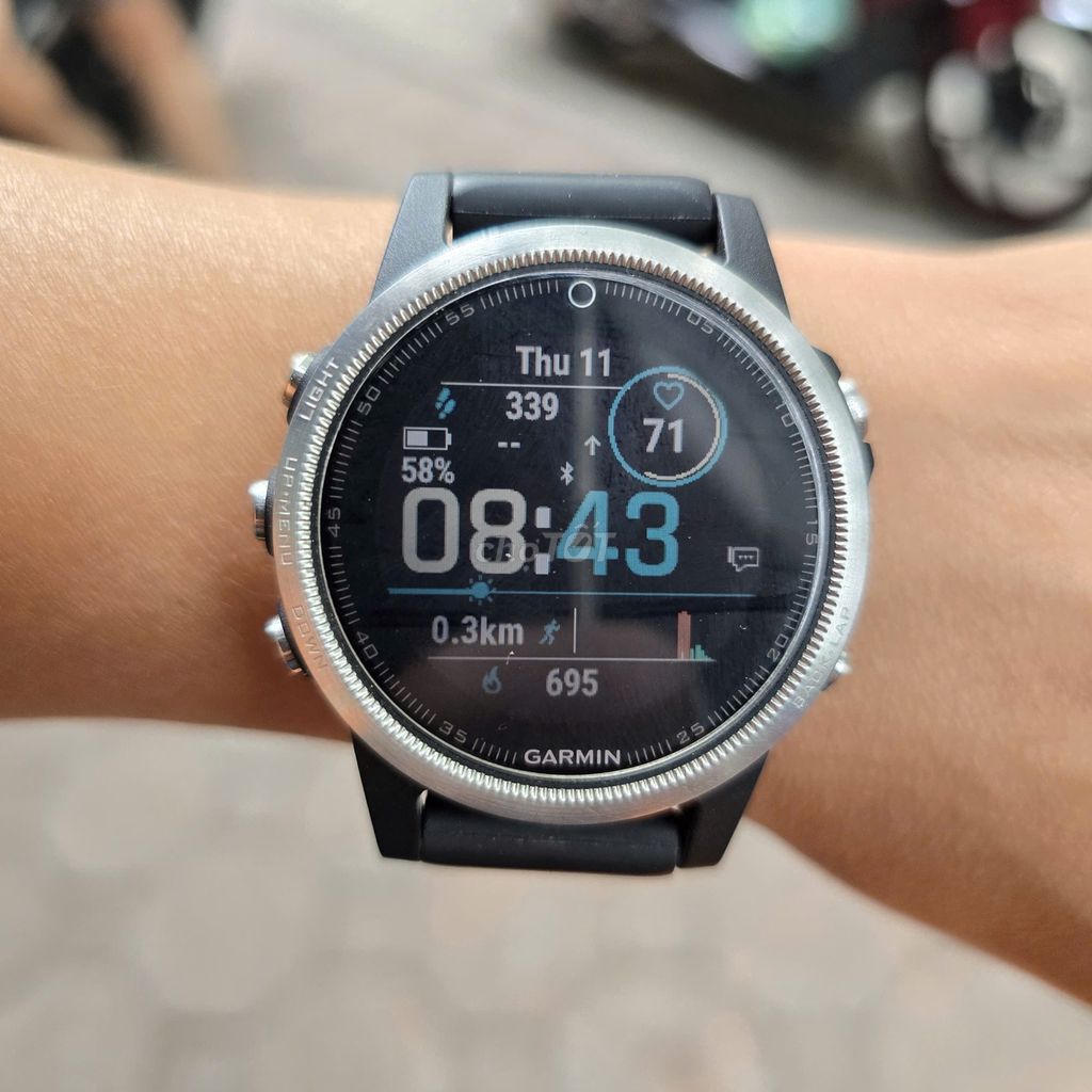 Garmin Fenix 5s Đen bạc size 42 ngoại hình 98%. Mua bán Thiết bị đeo thông minh tại Quận Hai Bà Trưng Hà Nội được đăng bởi Mr Hà hình 1