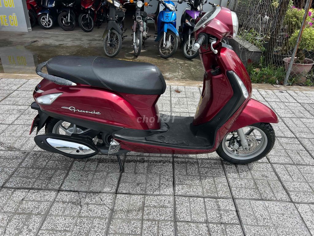 xe máy zin vip bs83 ngây chủ. Mua bán Xe máy tại Quận Ninh Kiều Cần Thơ được đăng bởi đầy cửa hàng cầu hưng lợi nk cần thơ hình 2